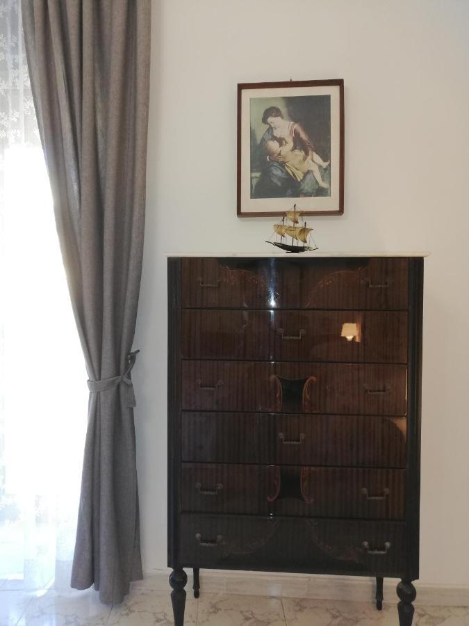La Casa Di Nonna Lilla Catânia Exterior foto